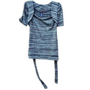 Junior’s Y2K
“Sixteen” Size Medium Black & Gray Striped Top w/Matching Tie Belt